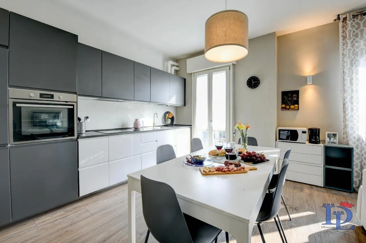 Desenzanoloft Official Partner Marriott Homes & Villas - Bacco Family Apartment Desenzano del Garda Itálie