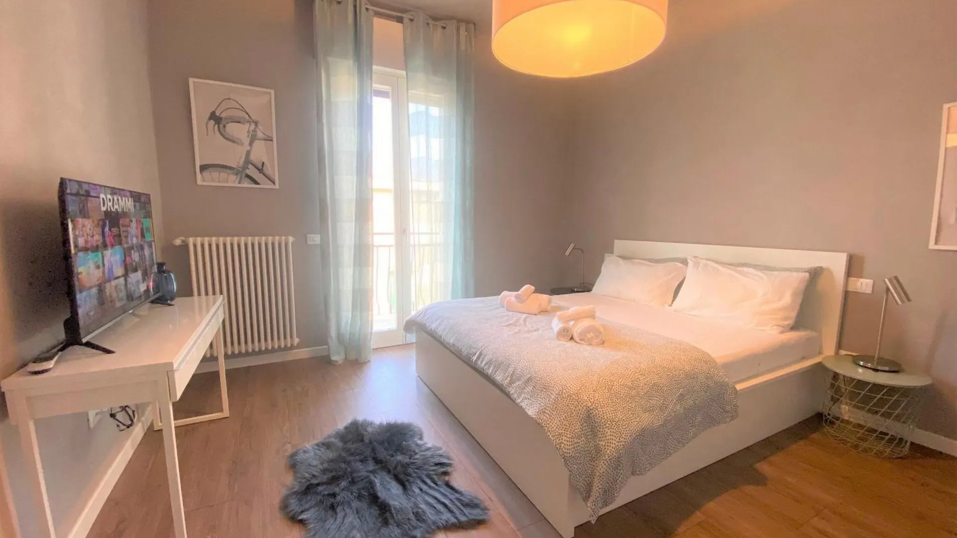 Desenzanoloft Official Partner Marriott Homes & Villas - Bacco Family Apartment Desenzano del Garda 0*,  Itálie